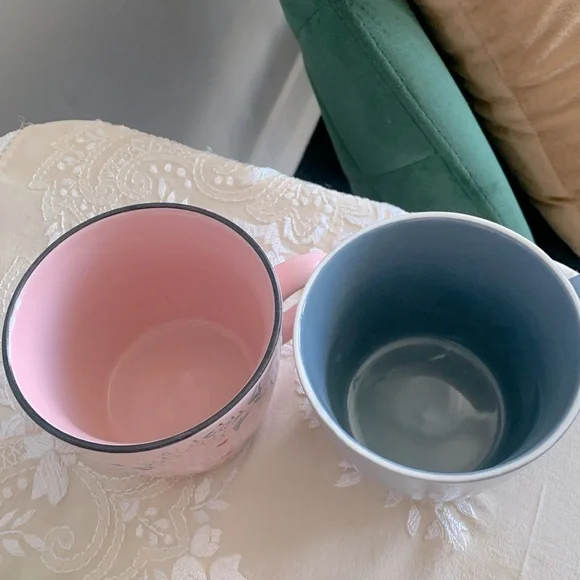 ☀️Weekend SALE☀️ 💗💙Simons mugs bundle - Picture 2 of 7